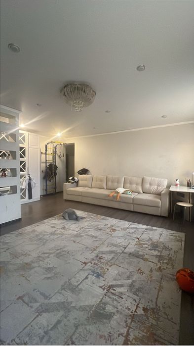 Продам просторную квартиру