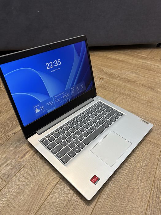 Ноутбук LENOVO 81W0