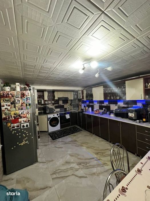 Casa cu 5 camere, de vanzare in Zarnesti - Brasov