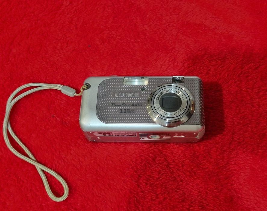 Aparat Photo  / camera Canon fără accesorii, funcționează cu baterii