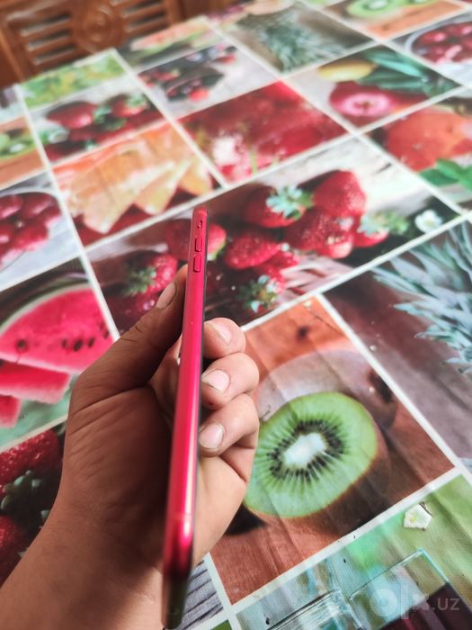 iphone 8 + sastayanasi zoʻr turibdi qirilgan chizilgan joylari yoʻq