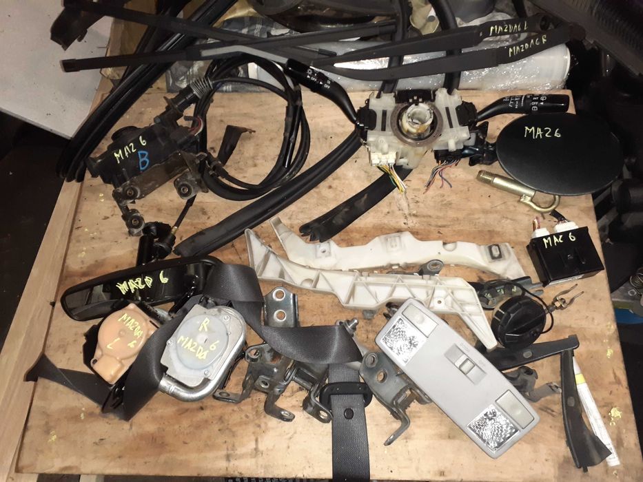 Двери Зеркала Панель Аэрбаги Капот радиатор диффузор   Мазда 6 2004г,