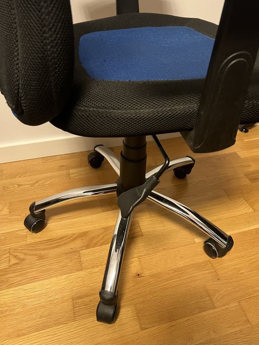 scaun gaming albastru