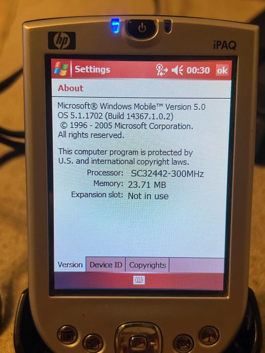 HP iPAQ hx2190b Pocket PC cu docking si stylus, functional