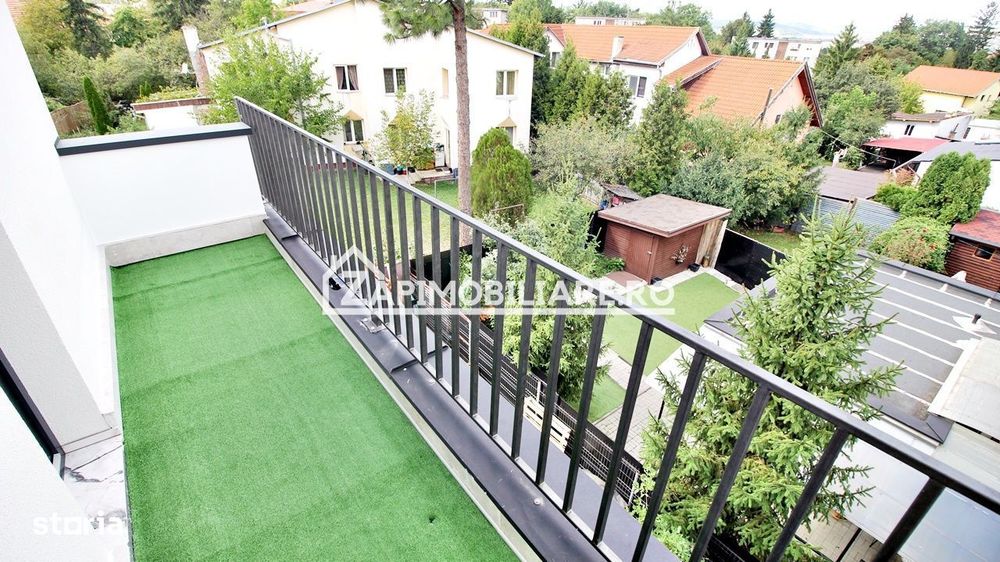 Apartament 3 camere,2 terase,2 băi,95mp,zona Centrală