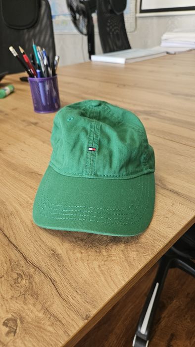 Продам зелёную кепку Tommy Hilfiger