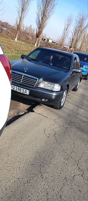 Mercedes Benz 202, 111 mator