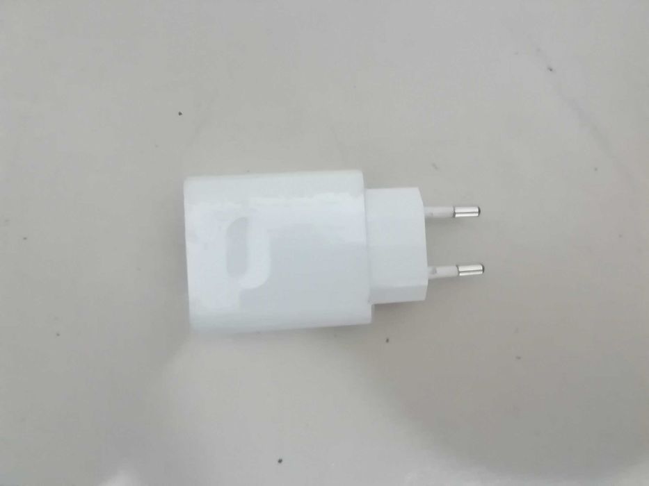 Vand incarcator prin USB Huawei