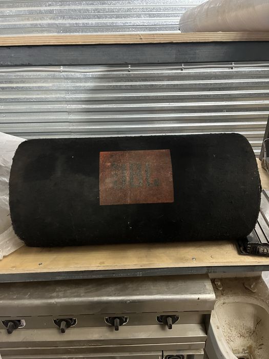 Продам сабвуфер