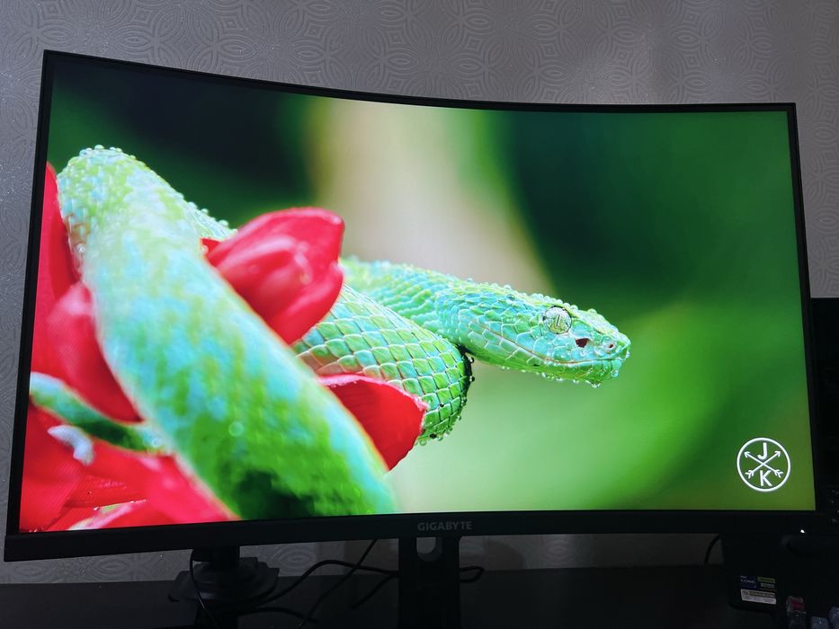 Монитор Gigabyte m32qc