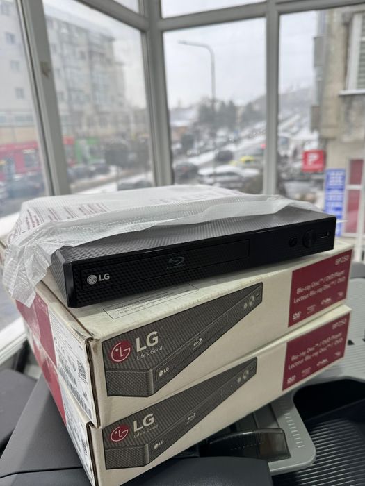 LG Blu-ray Player BP250