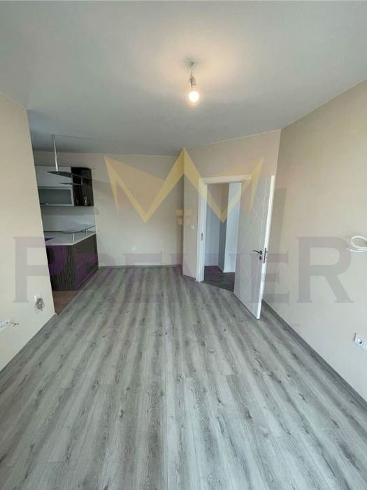 Продава се Двустаен апартамент в Бургас, Лазур - 70 кв.м за 2143 €/кв.м - Снимка #6