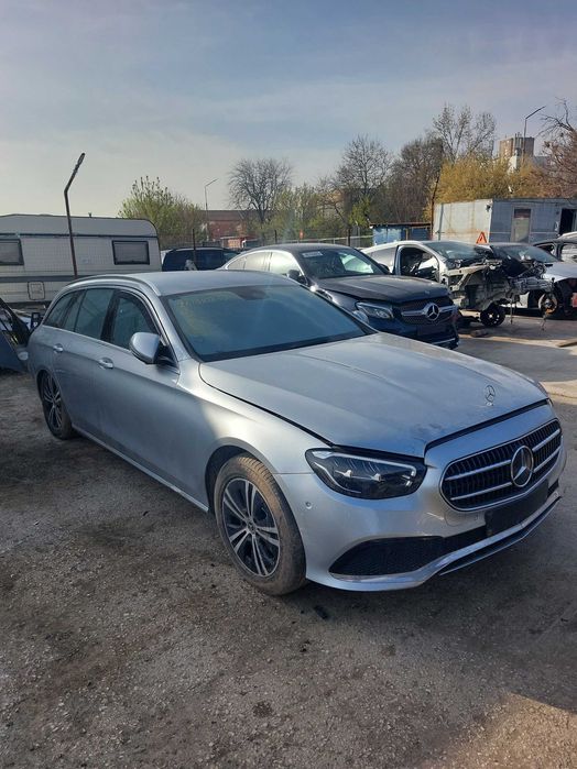 На Части: Mercedes-Benz W213 FACELIFT E220d 194 к.с. 2012 SPORT Комби