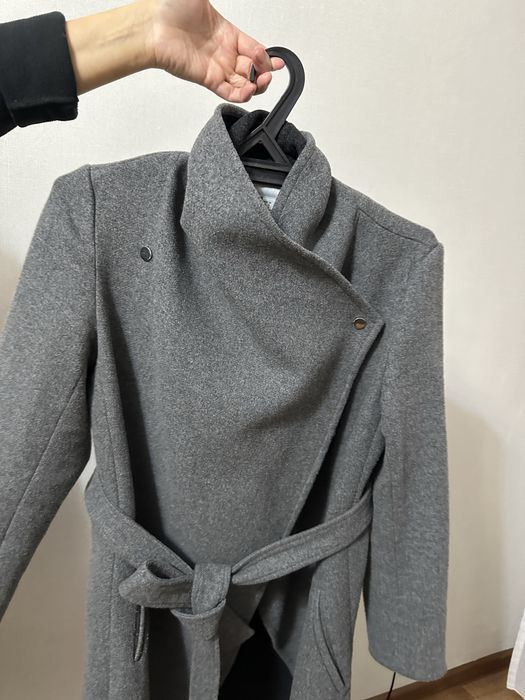 Пальто серое H&M