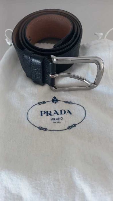 Curea originală Prada