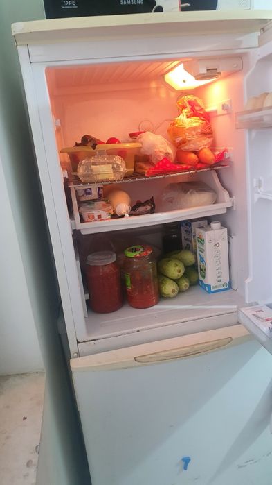 Холодильник в хорошем состоянии