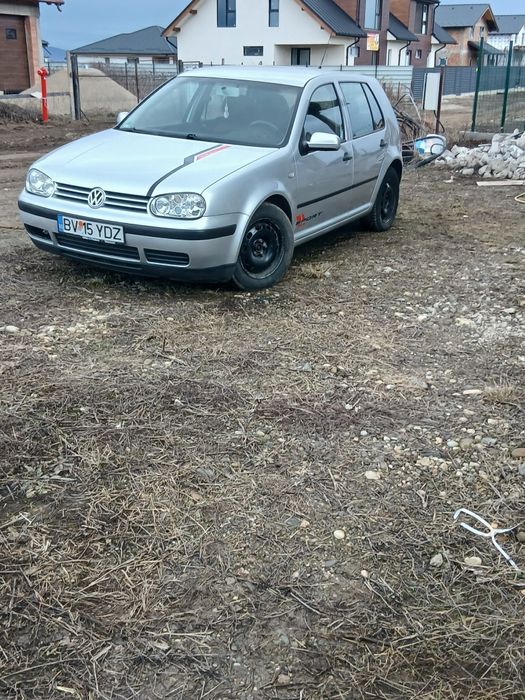 Vand Golf 4  16 benzina