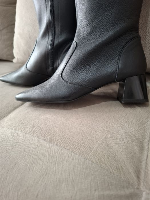 Дамски ботуши и обувки