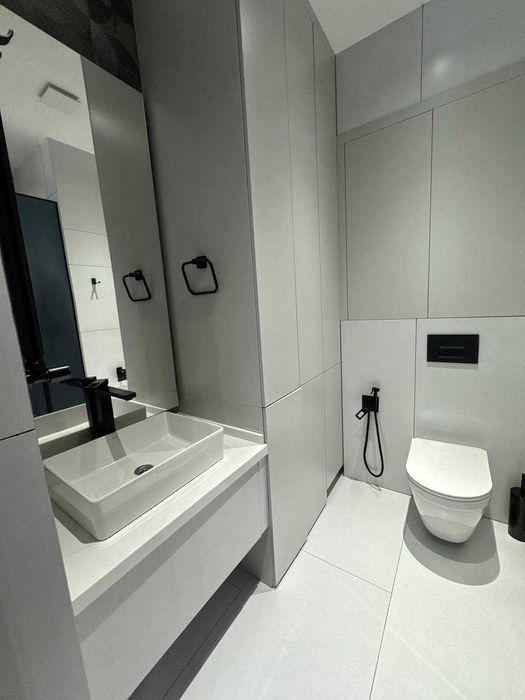 Boulevard Tashkent city s remontom hama narsa koladi 2xona studiya52m;