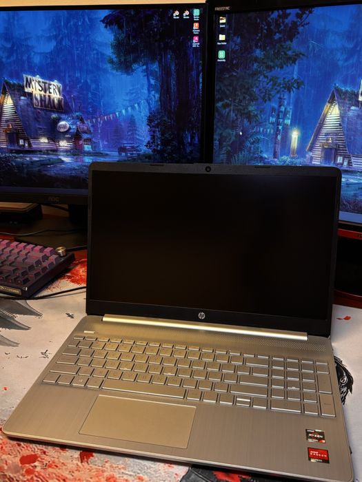 Laptop HP 15s-eq2027nq , AMD Ryzen 3 5300U