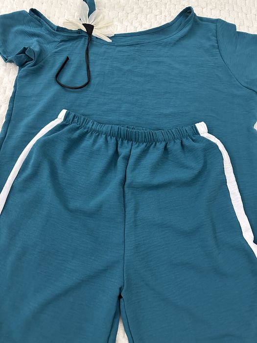 Дамски комплет блуза и панталон