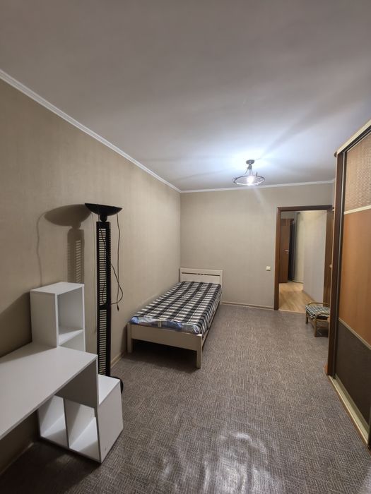 Продам односпальную кровать б/у