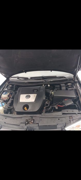 Vând Golf 4/4×4 101 CP