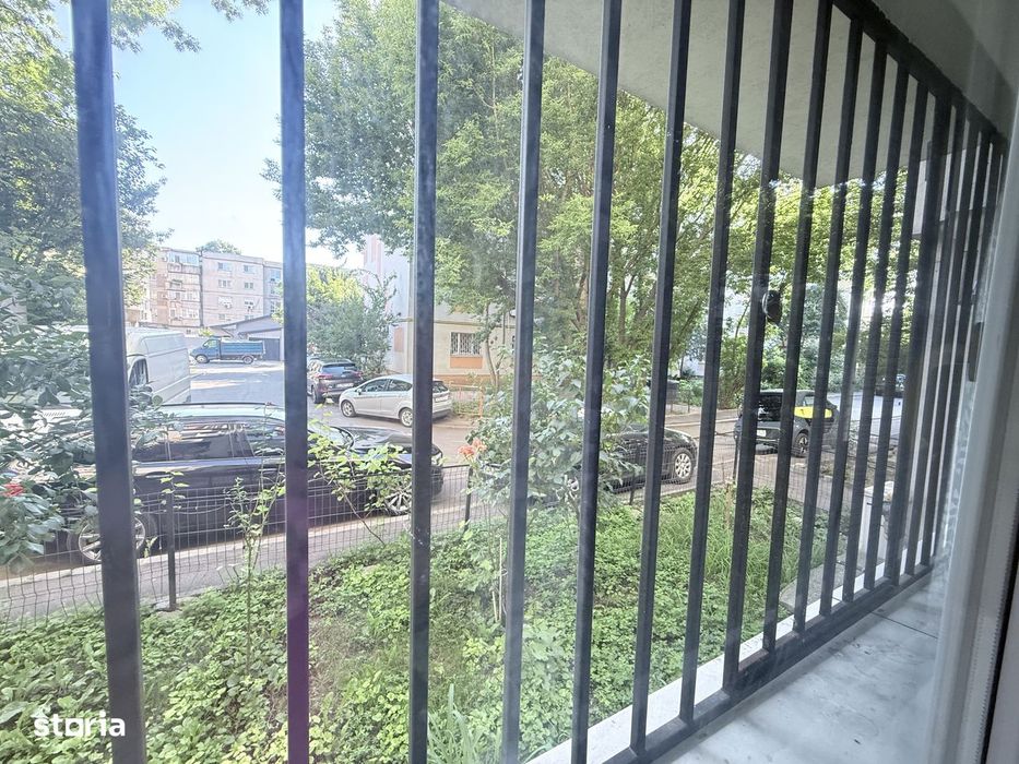 Apartament 3 camere renovat, Centrala proprie- Parc, scoli si stb