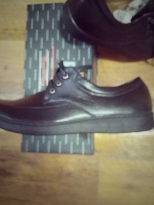 продам мужские туфли 48 размер