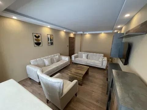 Тристаен апартамент под наем в ж.к. Сердика, 2229718
