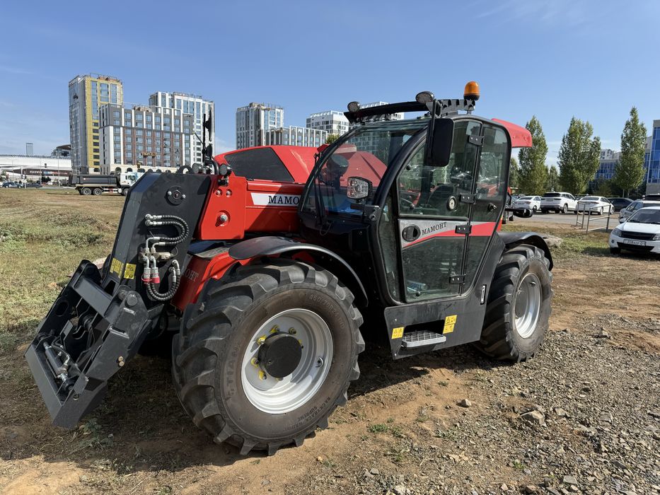 Телескопический погрузчик млт 738