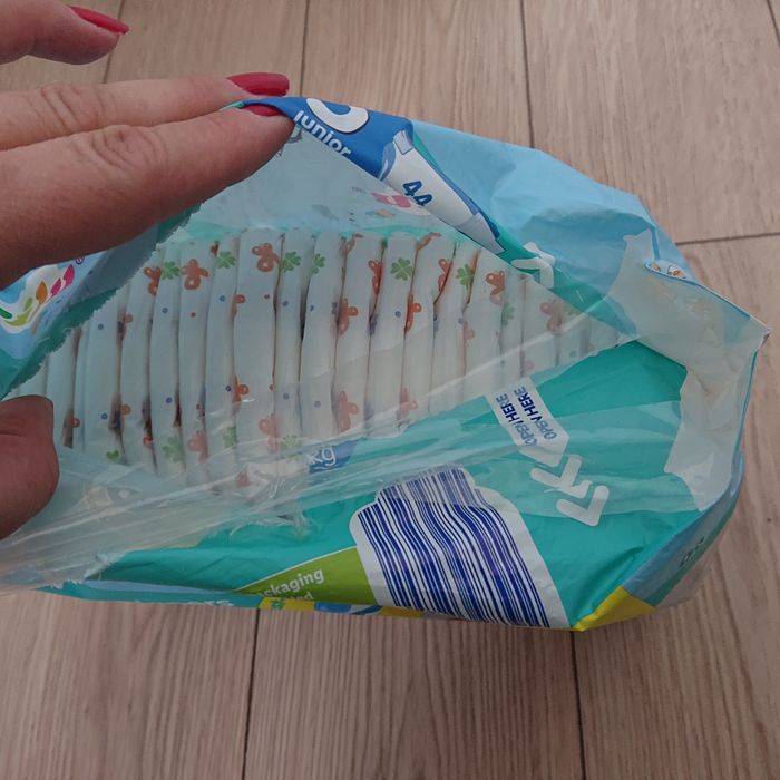 Pampers scutece, pachet deschis, lipsesc 2