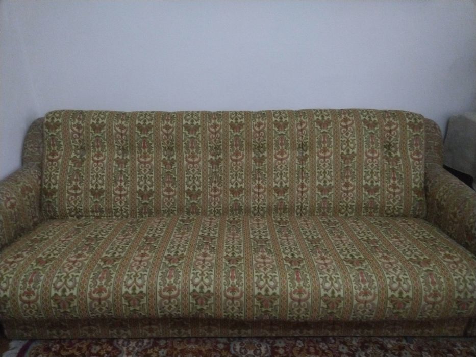 Canapea extensibila colorata