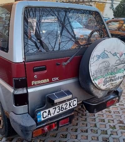 Продавам Daihatsu Feroza