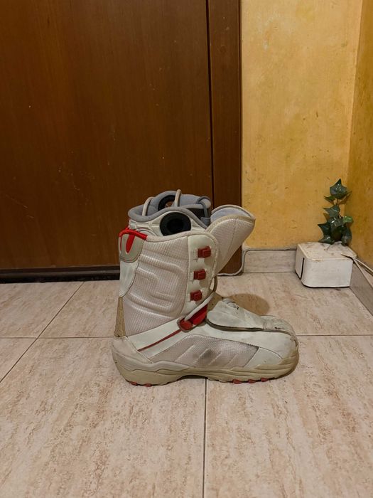 Сноуборд и сноуборд обувки