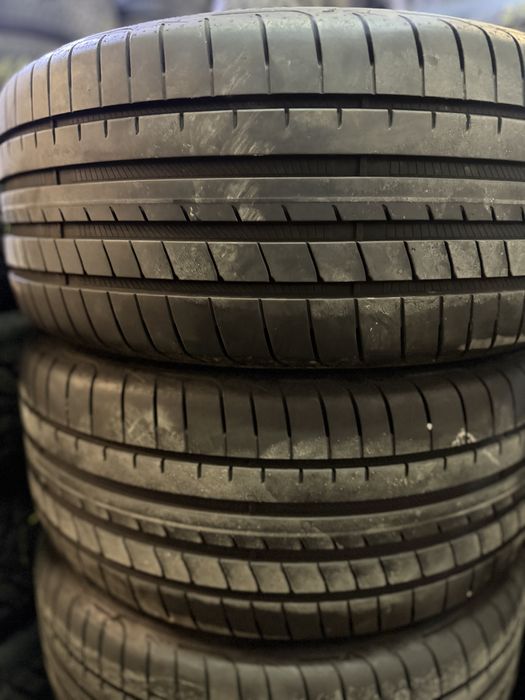 2x 245/40/18 Goodyear, impecabile!