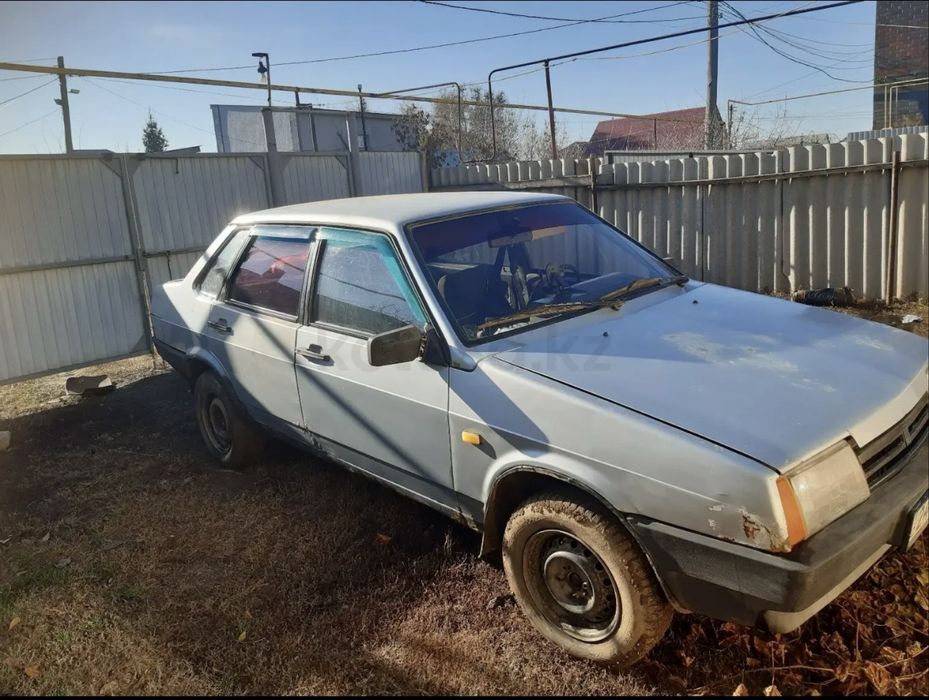 Продам на ходу Ваз 21099