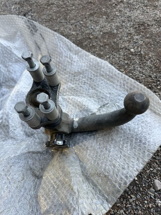 Продам Фаркоп от БМВ