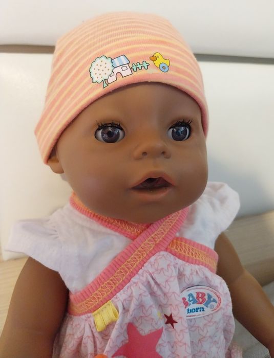 Налична е! Цветнокожа кукла Бейби Борн