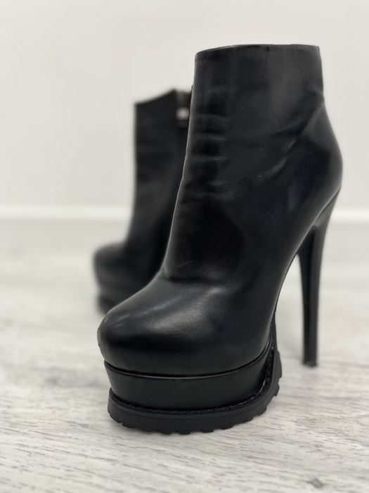 Демисезрнные Ботильоны на каблуке и платформе