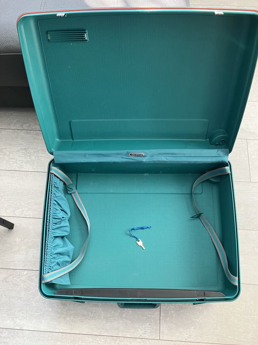 Куфари Delsey...