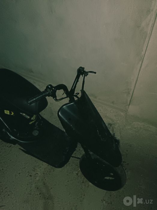 Honda dio 27 (49-cc)