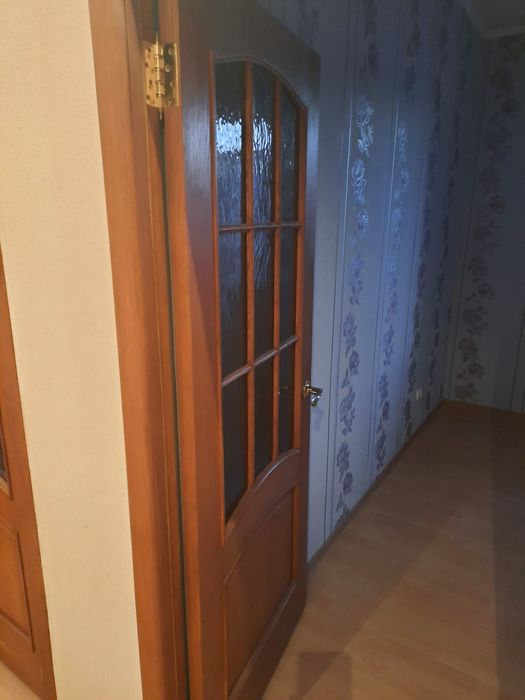 Продам двери бу. Межкомнатные