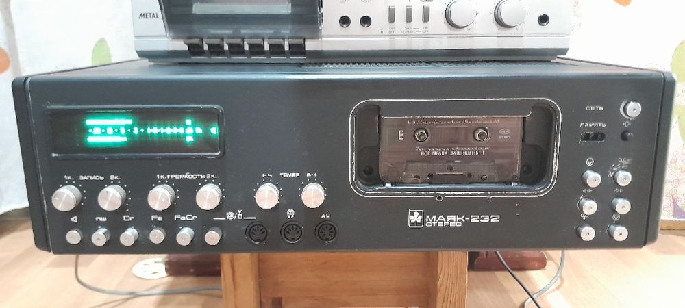 Деки Приставки Sanyo и Магнитафон Маяк 232