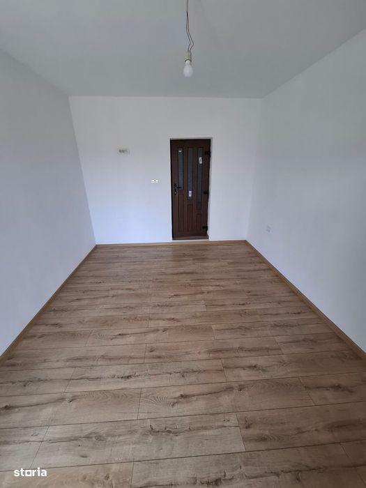 Inchiriez apart 4 camere Parneava - Str. Oituz ID :45325