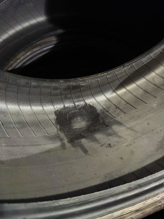 Nokian tyres (255/45 R20)