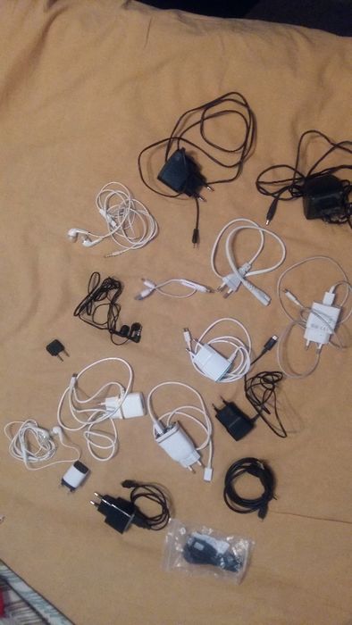 Наушники Зарядка