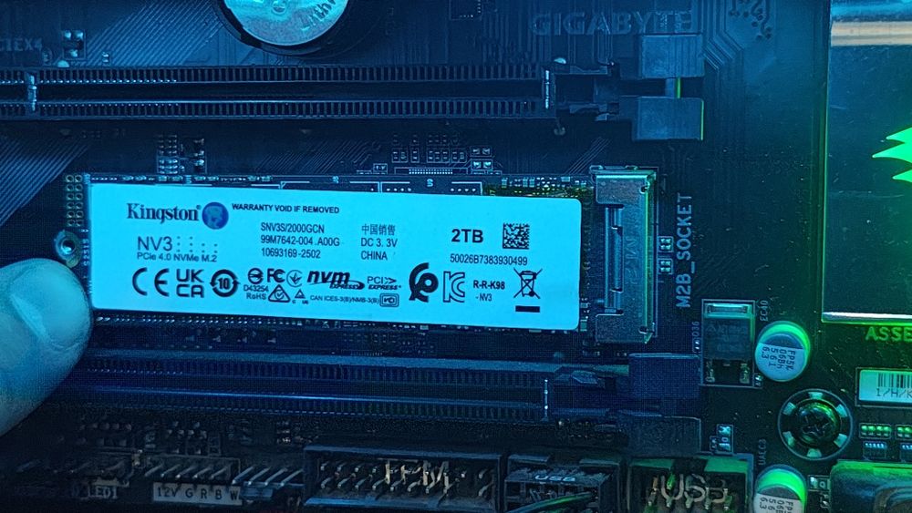 SSD Samsung pro/Kingston de 2TB NOI!