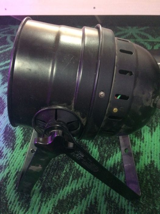 Светодиодный прожектор 36х1,5