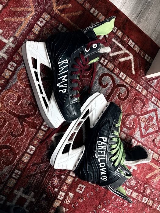 Коньки Бауер хлс